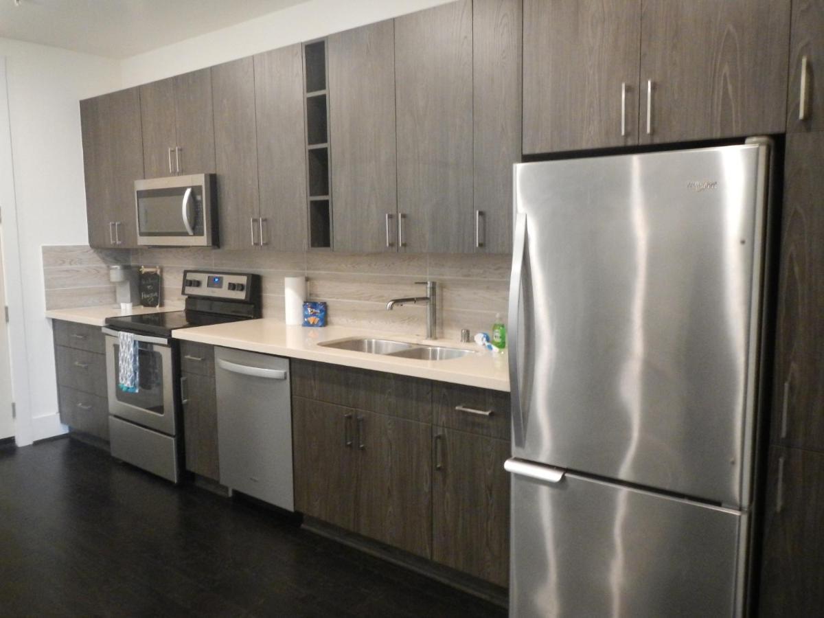 Daire Modern Urban Oasis With Private Parking In Downtown