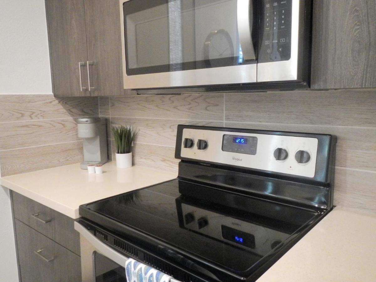 Daire Modern Urban Oasis With Private Parking In Downtown